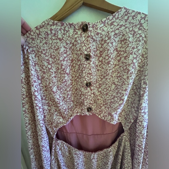 Lulu's blooming darling size large mini dress - Picture 6 of 9